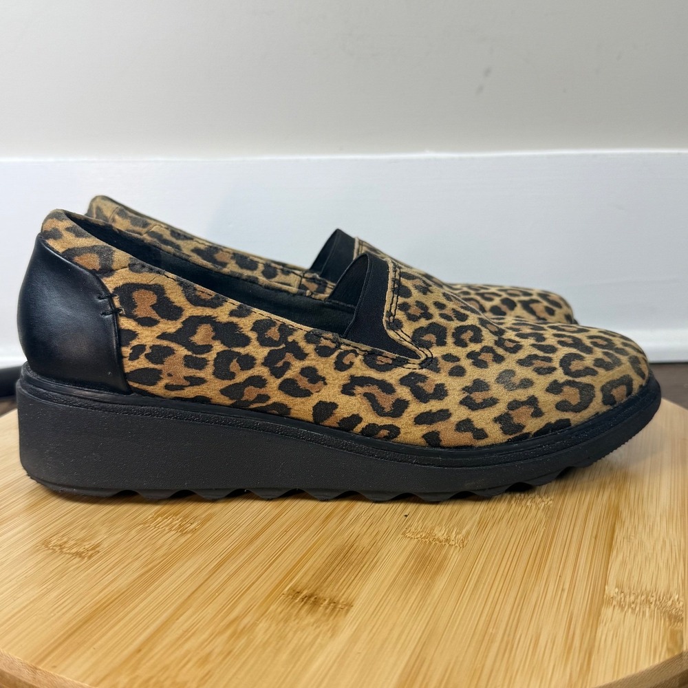 Clarks Leopard Print Platform Loafers Womens 8M Brown Black Wedge Slip On Chunky